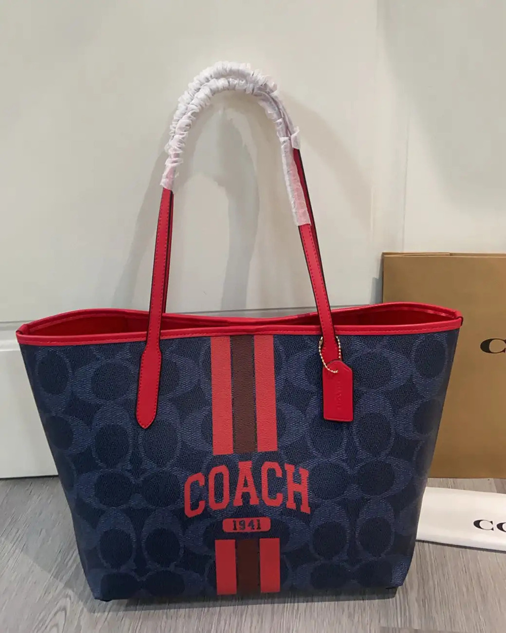 Coach Glacier White Tote Bag